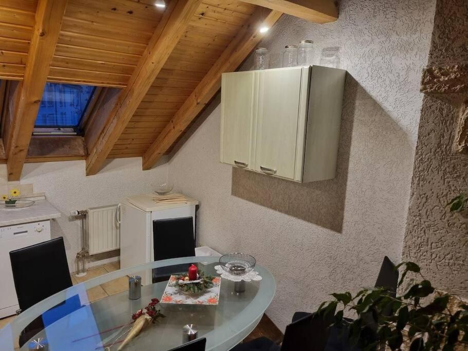 Gemuetliche Dachgeschosswohnung 埃尔福特 外观 照片